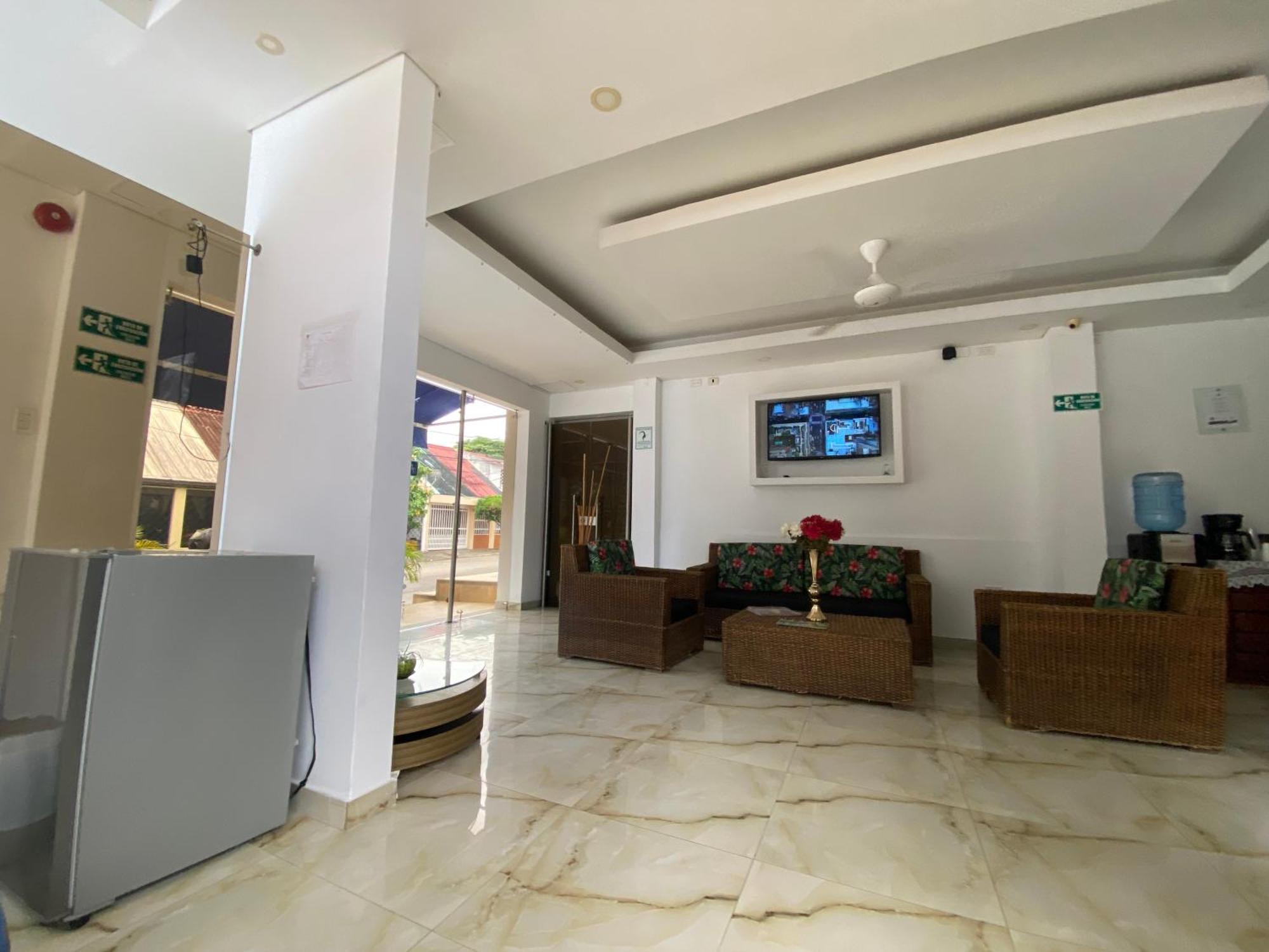 Hotel Deluxe Oasis De La Colina Хирардот Экстерьер фото