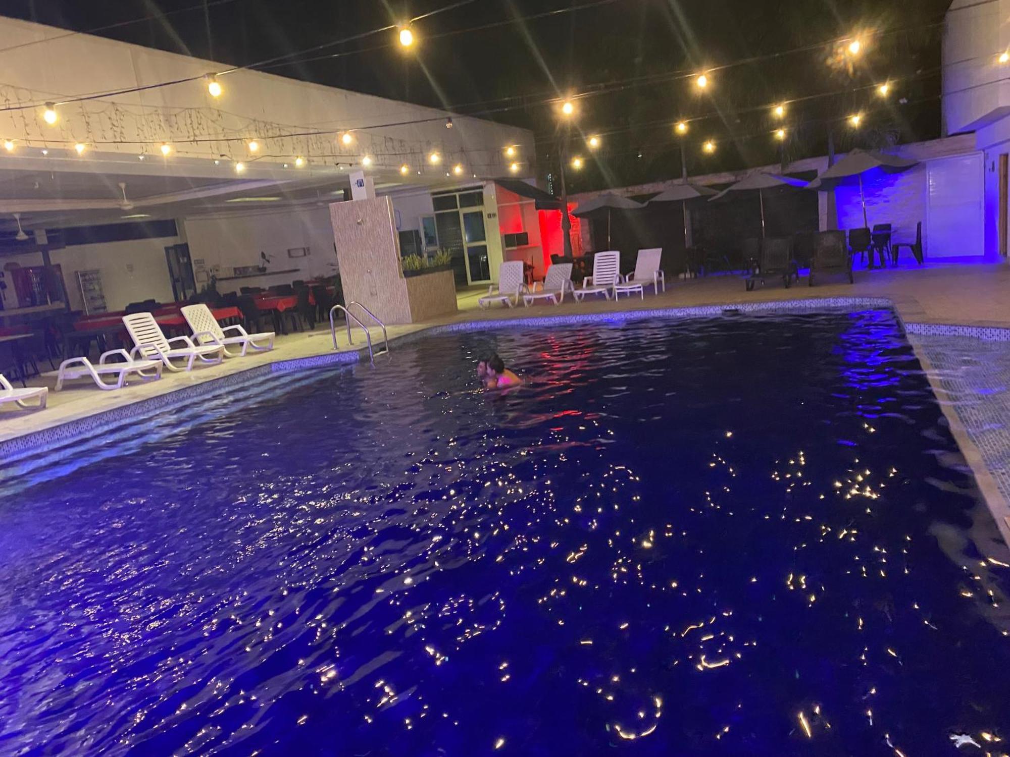 Hotel Deluxe Oasis De La Colina Хирардот Экстерьер фото