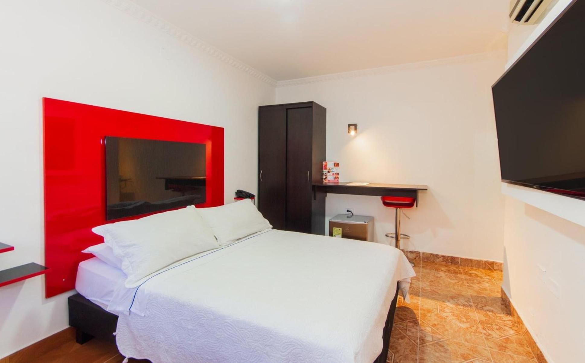 Hotel Deluxe Oasis De La Colina Хирардот Экстерьер фото