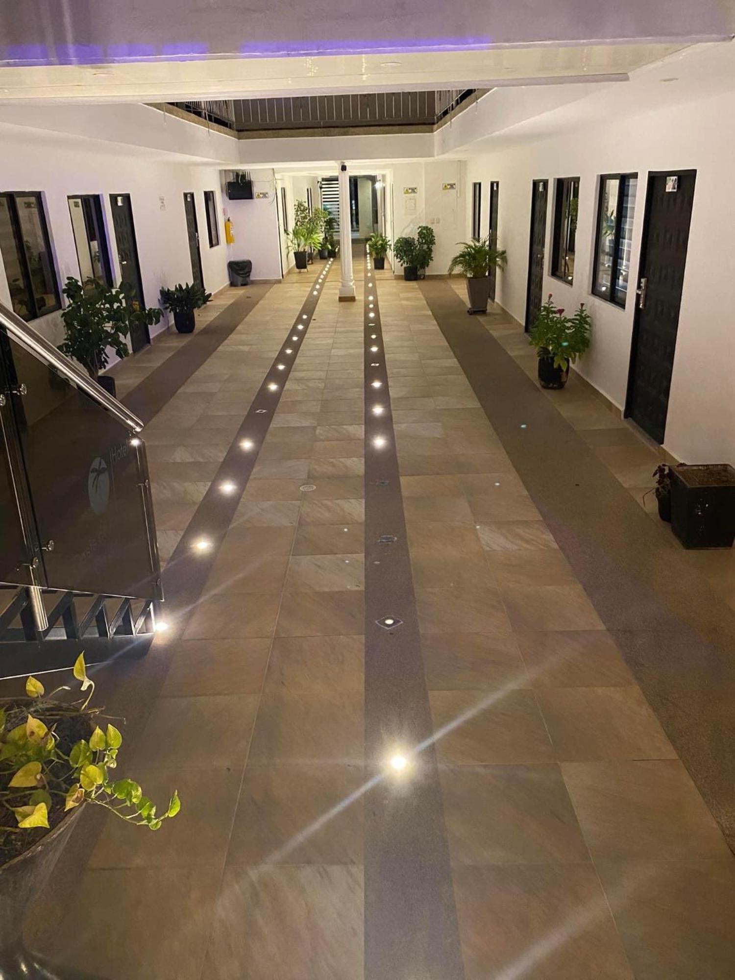 Hotel Deluxe Oasis De La Colina Хирардот Экстерьер фото